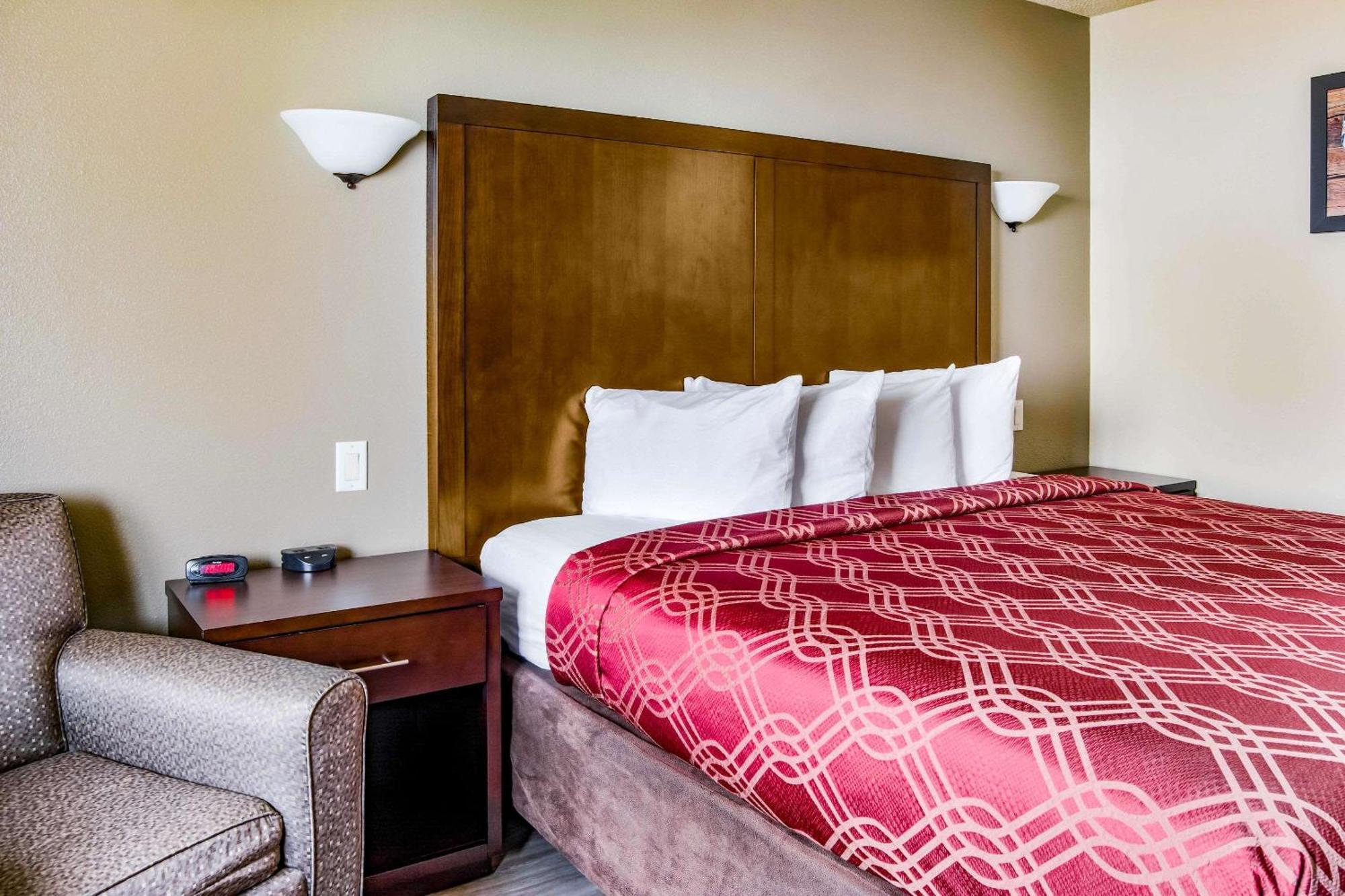 Econo Lodge Newport Exteriör bild