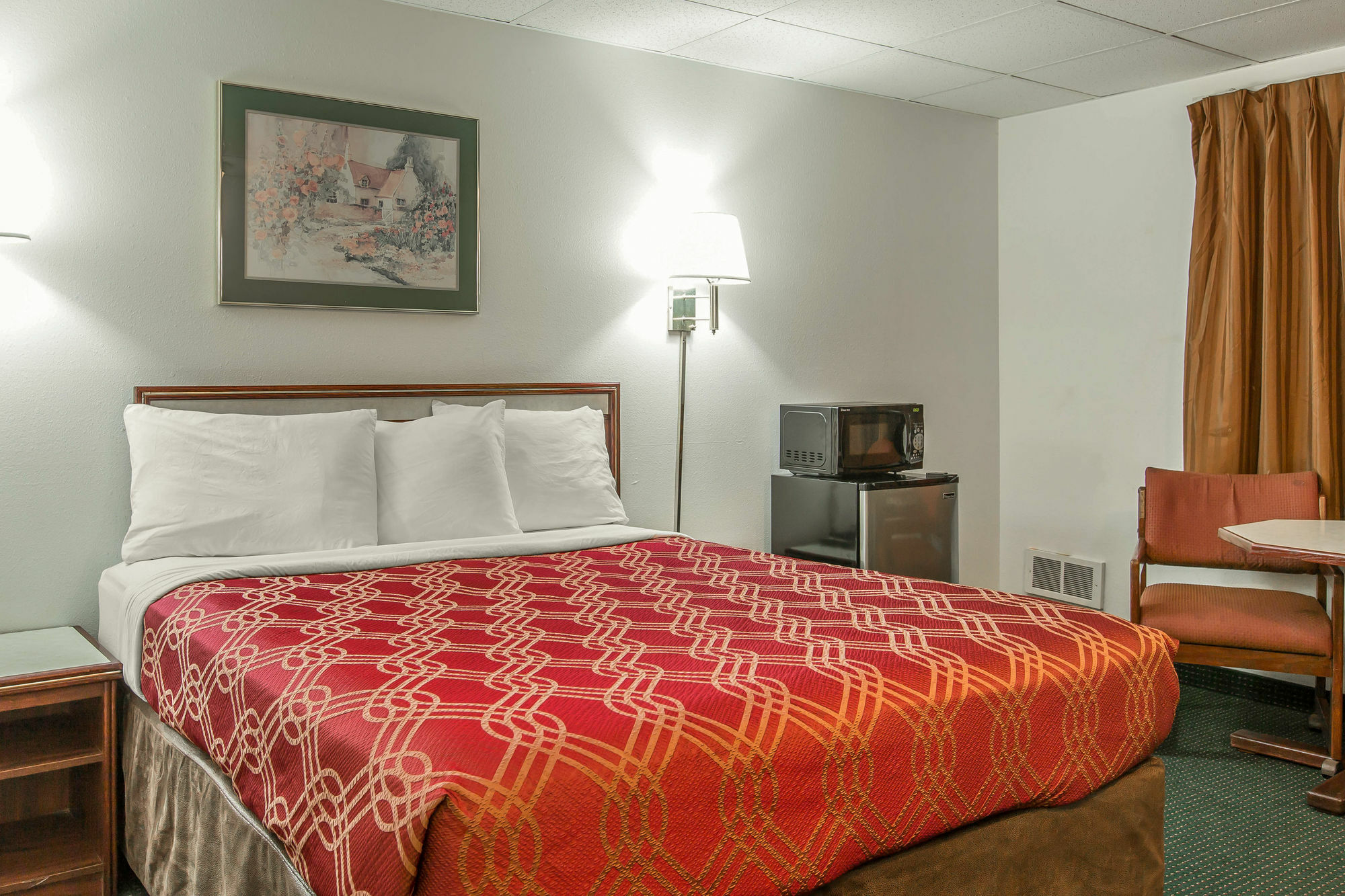 Econo Lodge Newport Exteriör bild