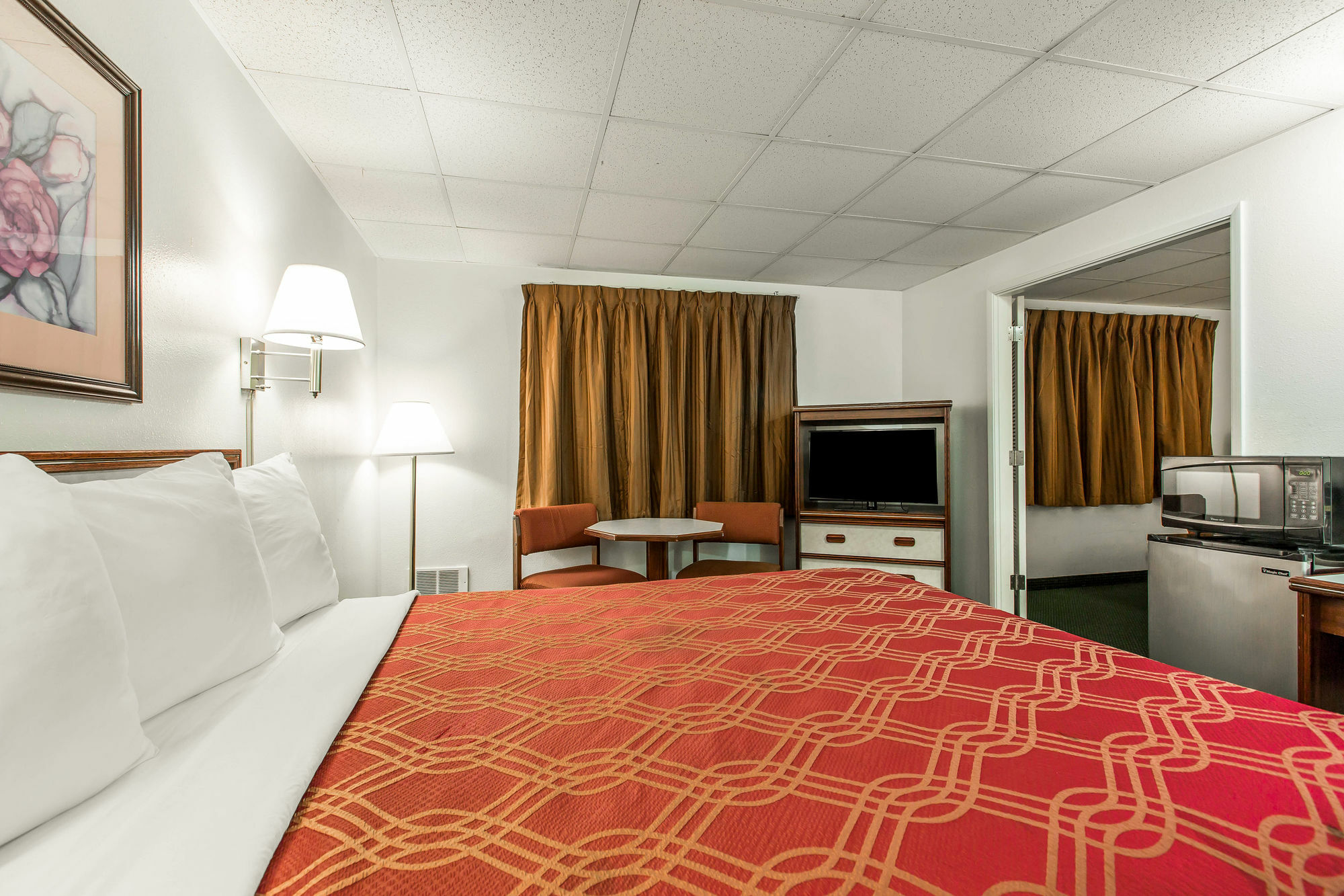 Econo Lodge Newport Exteriör bild