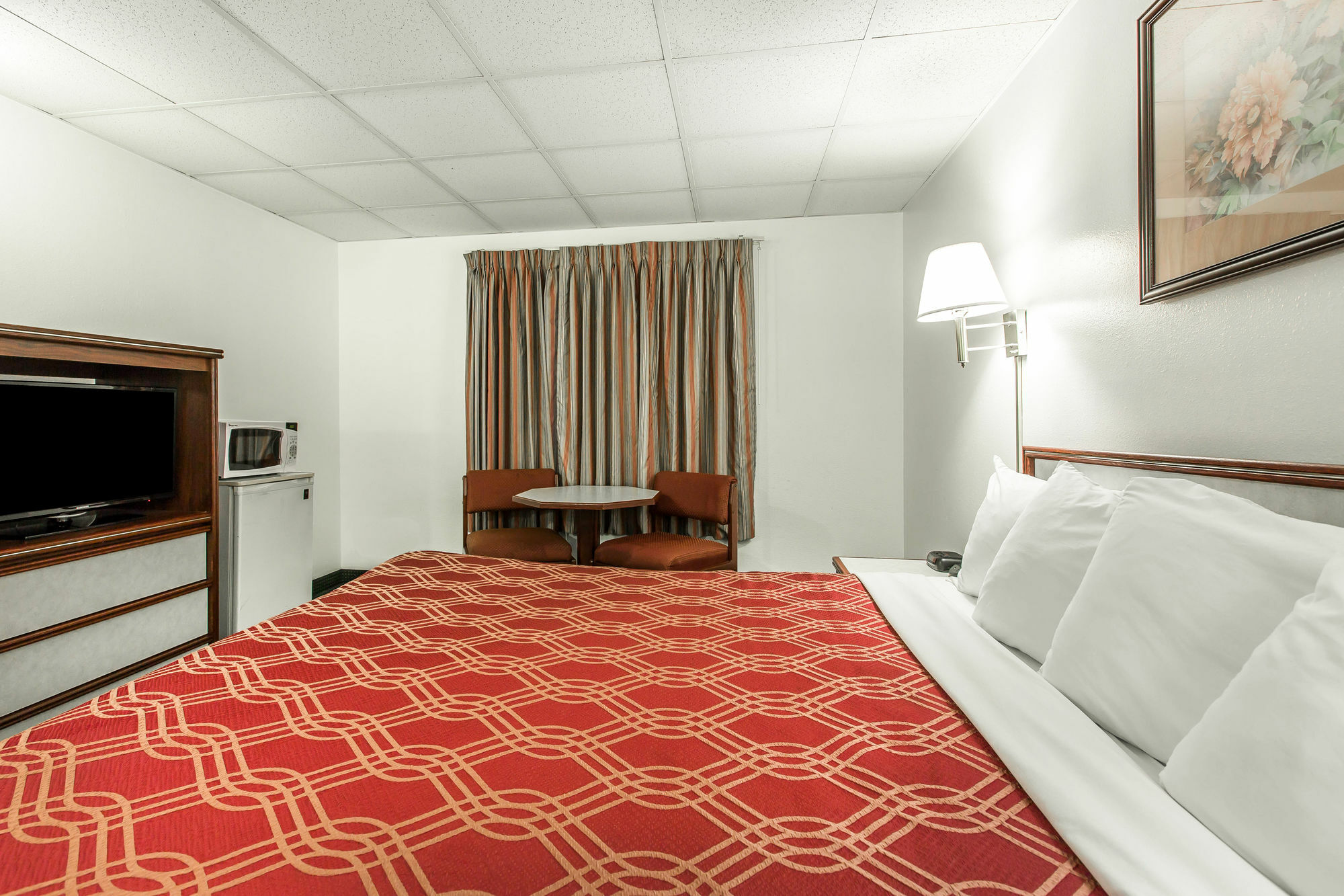 Econo Lodge Newport Exteriör bild